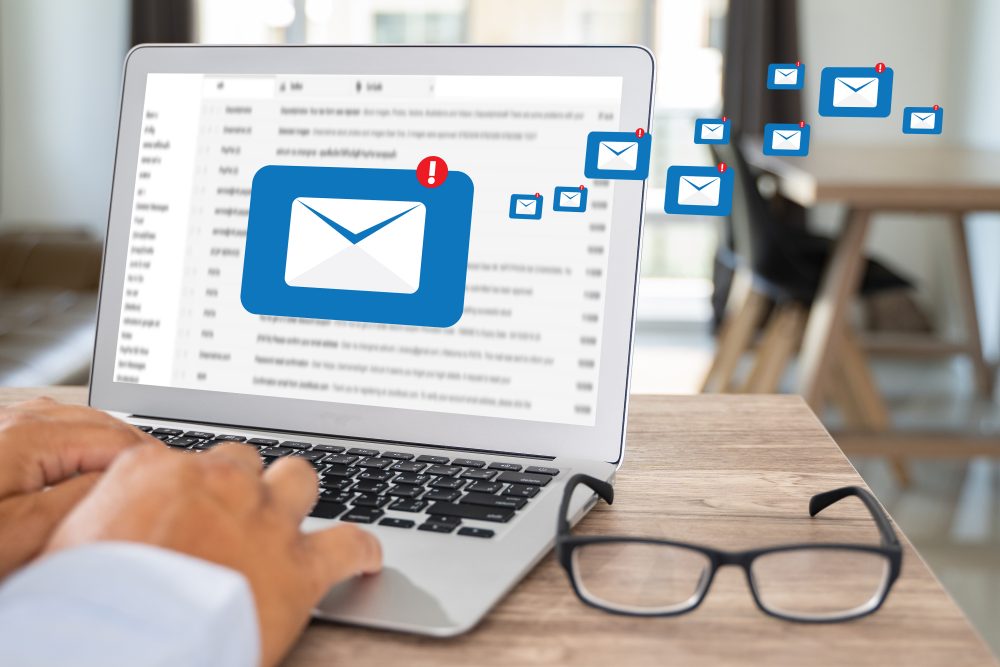 ［初心者向け］Outlook（アウトルック）メールの基本的な使い方をわかりやすく解説